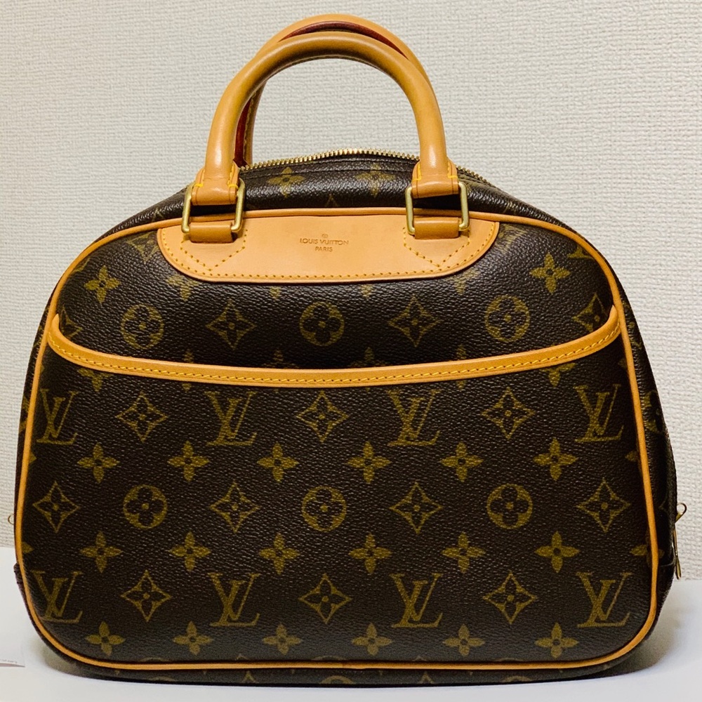 📛SOLD📛 Authentic Monogram Troville